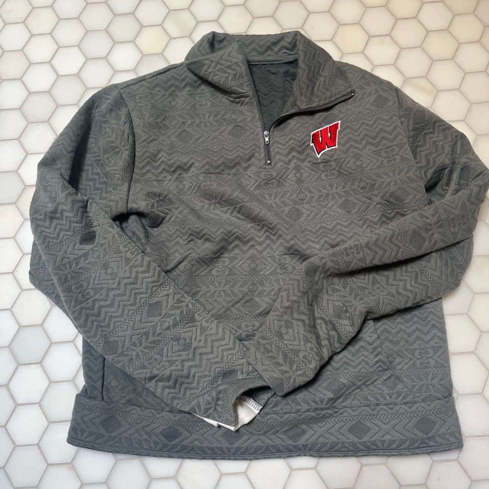 Size small badger quarter zip sweater